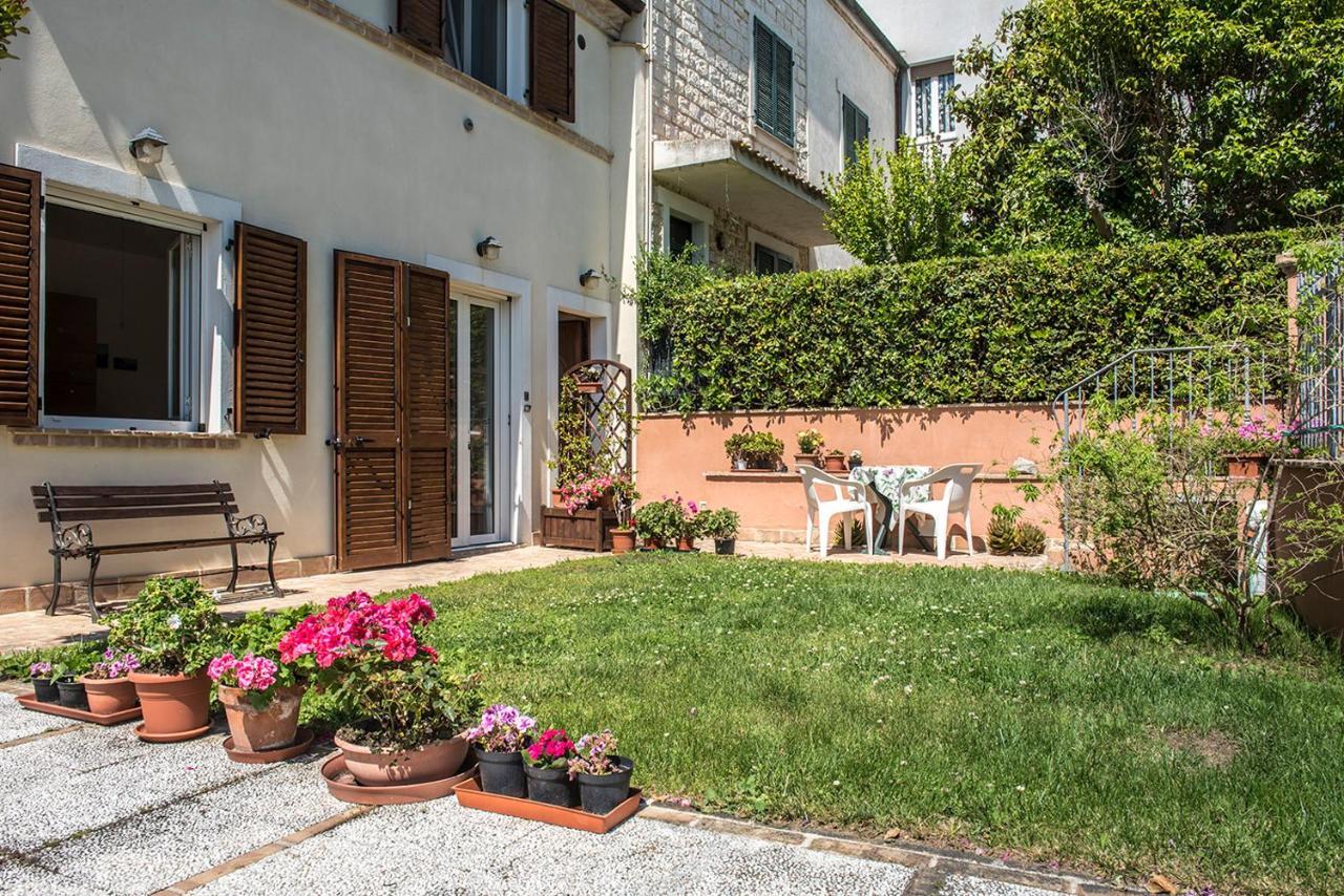 N011 - Numana, Nuovo Bilocale Con Giardino Apartman Sirolo Kültér fotó
